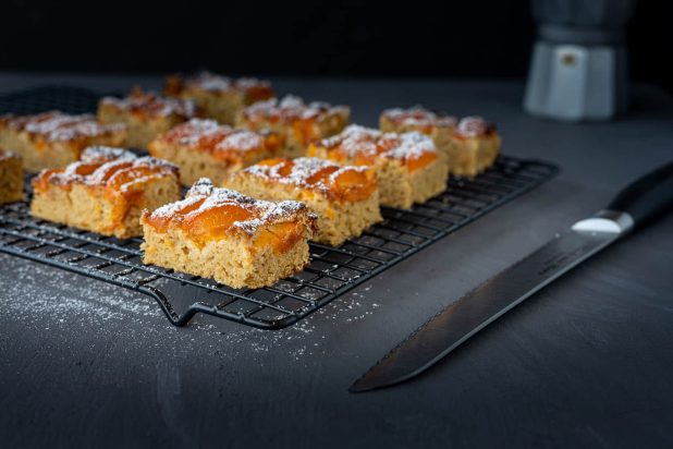 TYROLIT Life Low carb Blechkuchen Brotmesser TYROLIT Life Low carb Blechkuchen Brotmesser