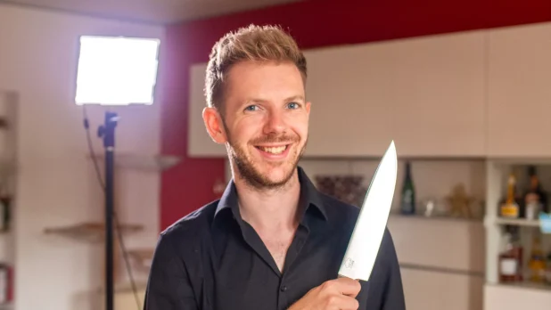 Schwarzes Hemd (24 von 48) Julian Lange_Let's cook