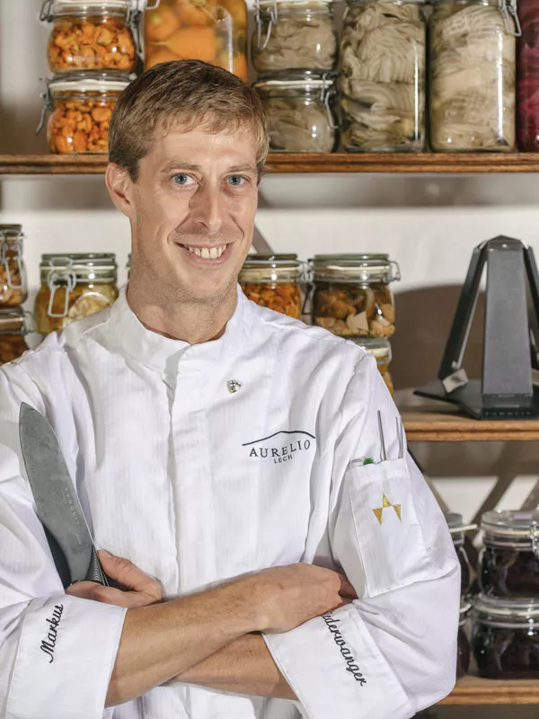 Tyrolit Darkline Messer Markus Niederwanger TYROLIT Life Darkline Messer mit Markus Niederwanger