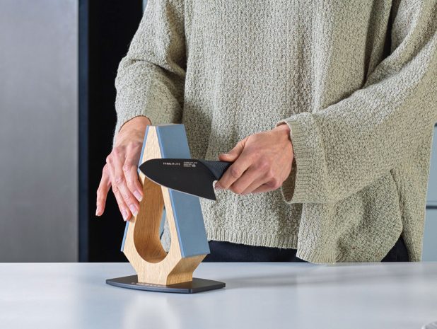 Schleifstein richtig anwenden – Wasser vs. Öl Schleifstein richtig anwenden – Wasser vs. Öl