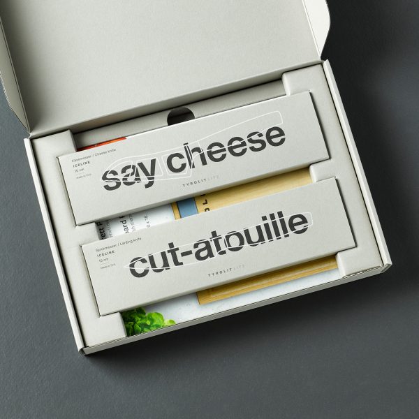 Geschenkbox JAUSE – Käsemesser, Spickmesser, Schneidebrett Geschenkbox JAUSE – Käsemesser, Spickmesser, Schneidebrett