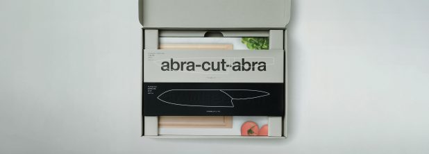 Geschenkbox von Tyrolit Life mit Messern und Schneidebrett Geschenkbox von Tyrolit Life mit Messern und Schneidebrett