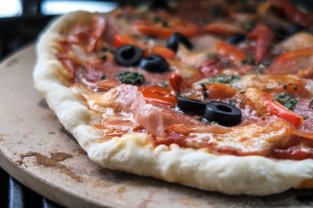 Pizzastein – Alle Fakten zu Materialien, Anwendung und Pflege Pizzastein – Alle Fakten zu Materialien, Anwendung und Pflege