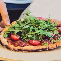 Wie benutze ich einen Pizzastein richtig? Wie benutze ich einen Pizzastein richtig?